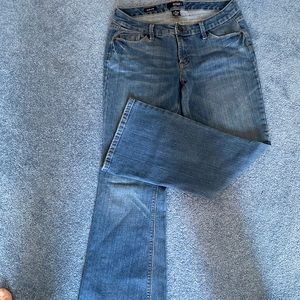 Women’s jeans